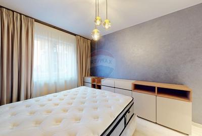 Apartament cu 3 camere decomandat în Tractorul - 5