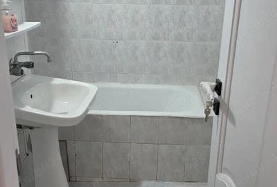 Apartament cu 3 camere semidecomandat în Horia - 4