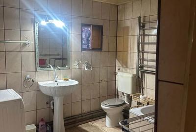 Casă cu 5 camere cu Teren 250 Mp în Andronache - 3