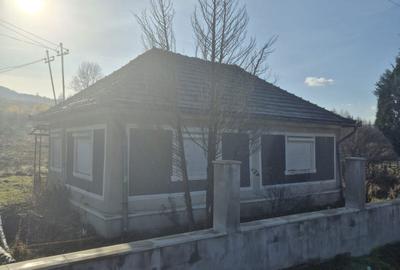 Casă cu 3 camere în Ciucea - 5