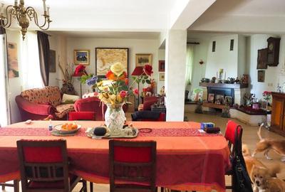 VILA 6 CAMERE SNAGOV IZVORANI LAC -TEREN 1800mp - 3