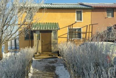 Casă cu 4 camere cu Teren 840 Mp în Central - 1