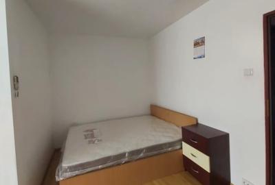 ÎÎnchiriez garsoniera - Zona Păcii - 6