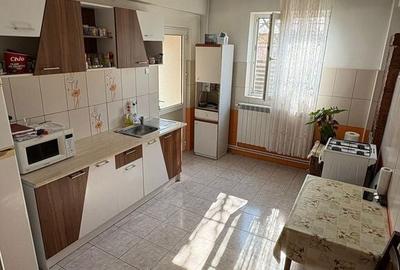 Casă cu 6 camere cu Teren 640 Mp în Somova - 8