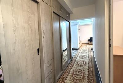 Apartament cu 3 camere decomandat în Păcurari