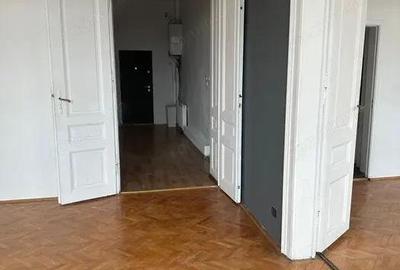 Apartament cu 2 camere decomandat în Telegrafului