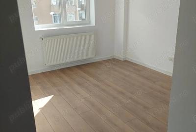 Apartament cu 4 camere decomandat în Central - 2