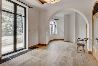 Casă individuală cu 14 camere cu Canalizare în Capitale - 8