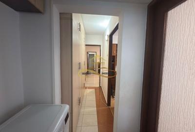 Apartament cu 3 camere semidecomandat în Orizont - 12