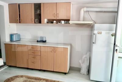 Casa de vanzare cu curte si anexe, teren 1253 mp, Berghin - 4