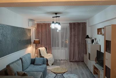 Inchiriez apartament 3 camere - 1