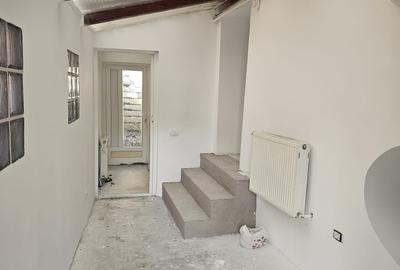 Casă individuală cu 5 camere cu Teren 163 Mp în Trocadero - 1