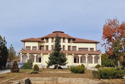 VANZARE VILA + TEREN + HALA IN VLADICEASCA (SNAGOV) - 2