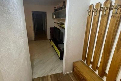 Apartament cu 3 camere în Central - 1