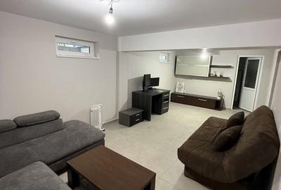 Apartament cu 3 camere semidecomandat în Florești - 3