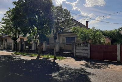Casă cu 3 camere în Central