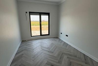 Casă cu 3 camere cu Teren 330 Mp în Central - 7
