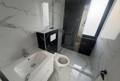 Duplex cu 4 camere cu Canalizare în Central - 12