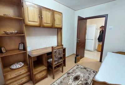 13 Seprembrie,Panduri, metrou Academia Militara la 800m - 17