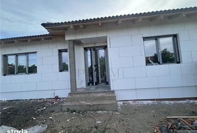 Casă cu 4 camere cu Teren 400 Mp în Sânmihaiu Român - 5