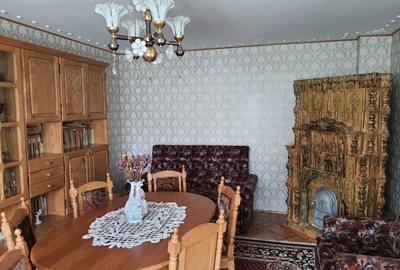 Casă cu 5 camere cu Teren 8620 Mp în Pipirig - 2