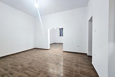 Apartament cu 3 camere în Central - 1