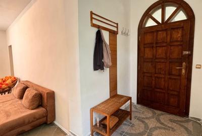 Apartament cu 3 camere semidecomandat în Central - 6
