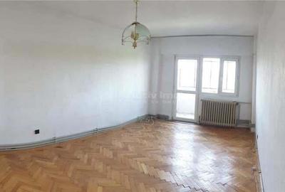 Apartament 3 cam decomandat zona F-uri Dunarii