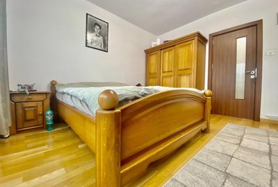 Casă individuală cu 3 camere cu Canalizare în Cetate - 60