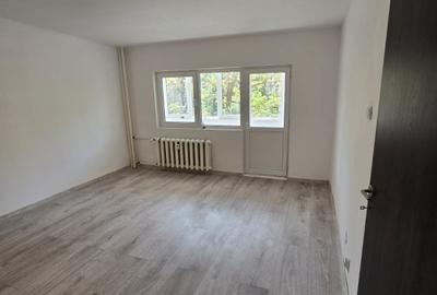 Garsoniera, decomandata, etaj 1 din 4, Uverturii, Teatrul Masca - 15