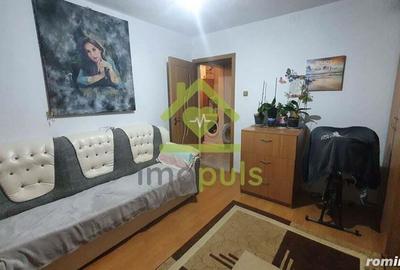 Etaj intermediar.Centrala proprie. Plavat II.? - 2