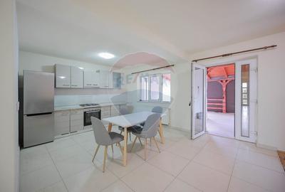 Casa / Vila cu 4 camere de inchiriat, in Nojorid - 2