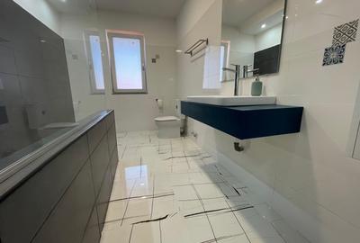 Casă cu 6 camere cu Teren 894 Mp în 1 Mai - 2