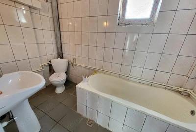 Vanzare casa situata in Targu Jiu, strada George Co?buc - 2