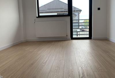 Vila noua, la cheie, langa Cartierul Florilor, sector 5 - 17