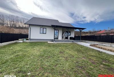 Casă cu 3 camere cu Teren 350 Mp în Hemeiuș - 1