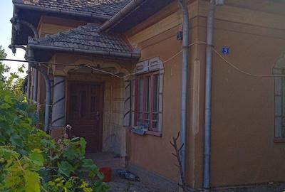 Casă cu 6 camere în Giubega - 3