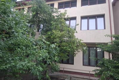 Casă cu 4 camere cu Teren 400 Mp în Central - 3