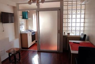 Apartament cu 2 camere decomandat în Central - 3