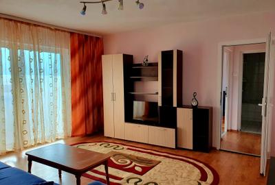 Apartament cu 2 camere semidecomandat, mobilat în Inel II