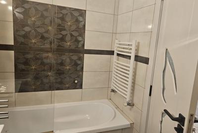 Proprietar, vând apartament cu 2 camere + curte  engleza, zona Mall Vitan - 6