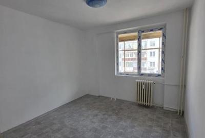 Apartament cu 3 camere în Tineretului - 3