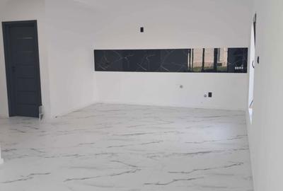 Casă cu 3 camere în Central - 3