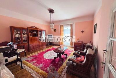 Vila Istorica de vanzare in Centru Timisoara 300 mp utili COMISION 0 - 4