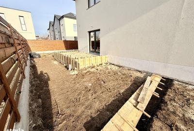 Casă cu 3 camere cu Canalizare în Central - 1