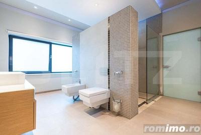 Casă cu 8 camere cu Teren 2300 Mp în Lunei - 3
