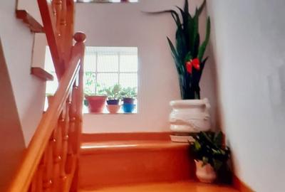 Casă cu 4 camere în Săbiești - 4