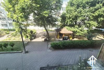 Apartament cu 3 camere de vanzare Etaj 1, zona centrala (Unic) - 4
