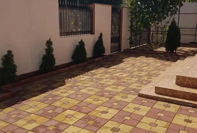 Casă cu 5 camere în Apărătorii Patriei - 8