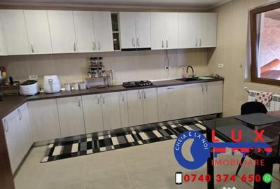 Apartament cu 4 camere decomandat în Central - 4